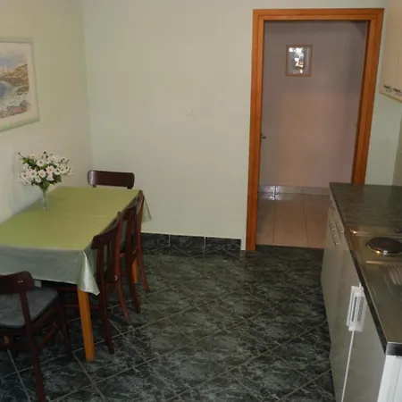 Dubravka 41 Pax Apartment Crikvenica